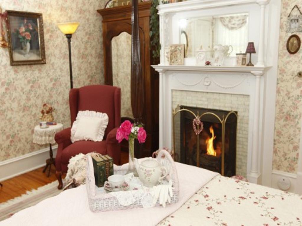Belle Hearth Bed And Breakfast Уэйнсборо Номер фото